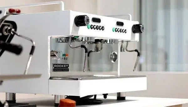 Komerční Espressomachine - Barista a Espresso