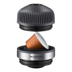 Adaptér v černé a ocelové barvě pro kapsle Nespresso OriginalLine, příslušenství k espressu od Wacaco a EspressoGear.