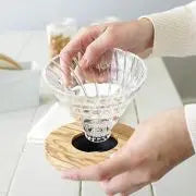 Skleněný kávový dripper V60 01 - olivové dřevo HARIO
